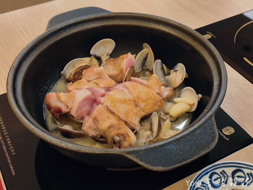 台中西區|丹閎鍋宵夜火鍋店、口碑必點蒜爆蛤蠣去骨嫩雞腿鍋~ - 第16張圖 丹閎鍋 蒜爆蛤蠣去骨嫩雞腿鍋