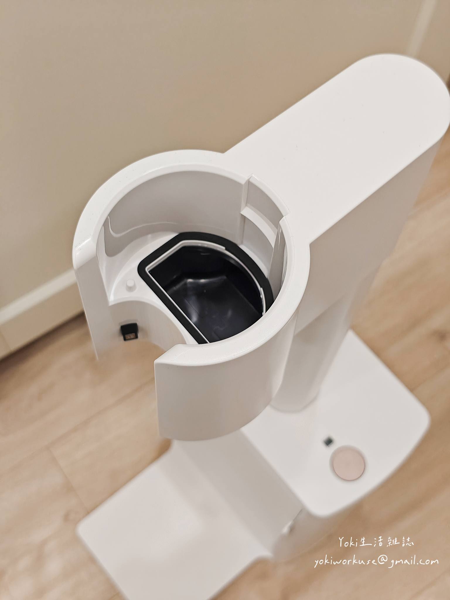 SANSUI山水-小白淨無線手持吸塵器 SVC-P880 好用嗎？自動集塵吸塵器實測!