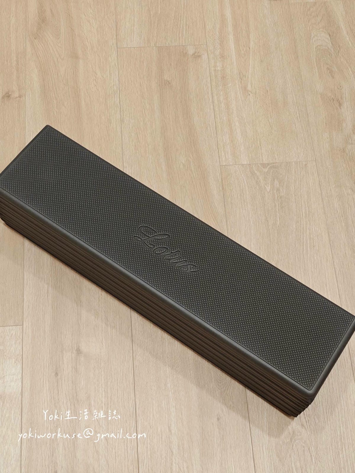 一墊抵六墊！台灣製Lotus Fitness 多功能摺疊健身墊，在家超慢跑、跳躍也能靜悄悄